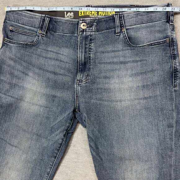 Lee Performance Mens Blue Denim Jeans Extreme Motion Straight Tapered Leg 40X30 - Picture 7 of 11